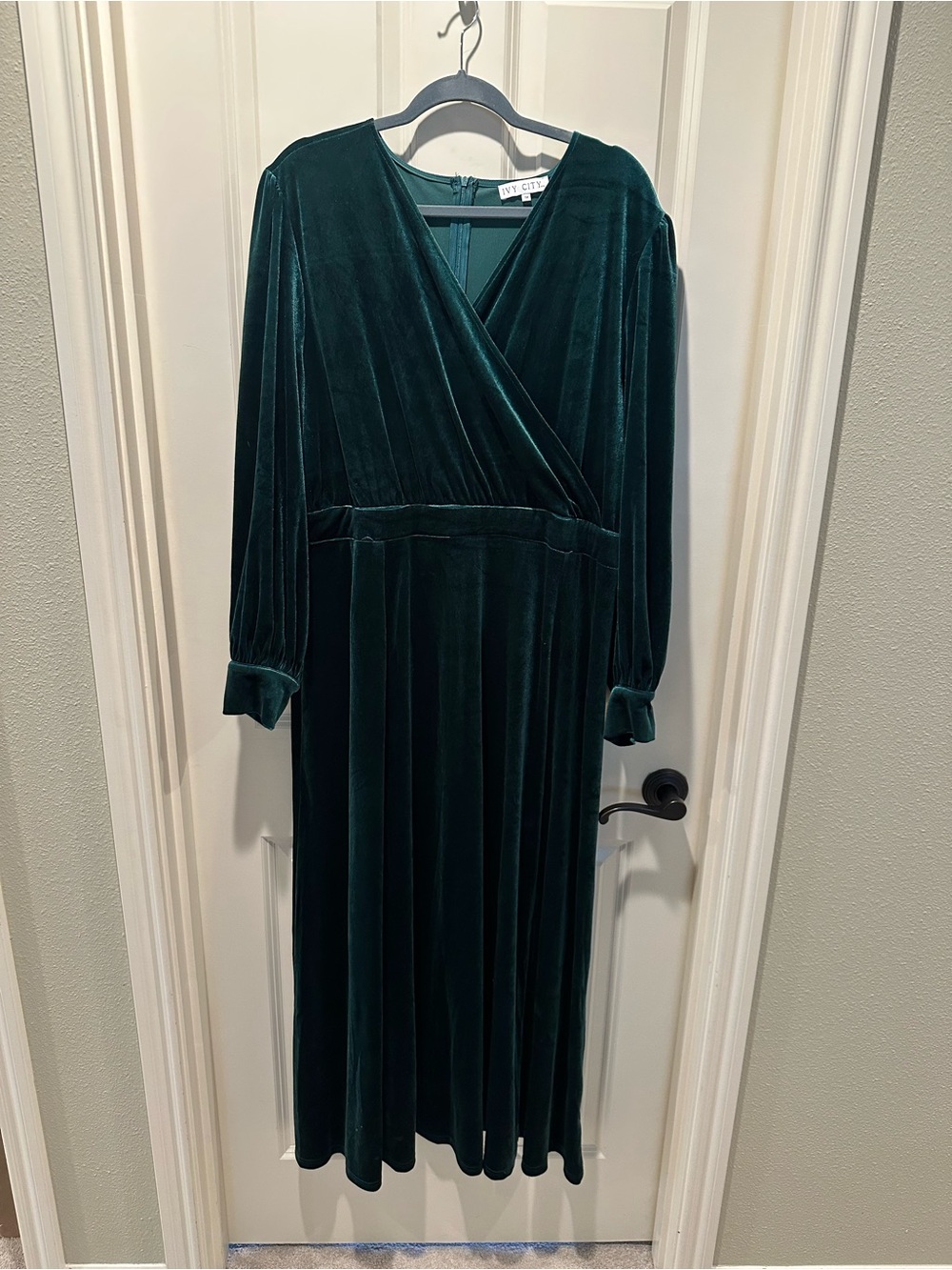 Ivy City Co Emerald Green Velvet Long Sleeve Wrap Midi Dress